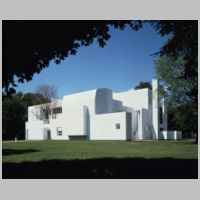 Richard Meier, Hartford Seminary (1978–1981), photo on architecture-history.org,5.jpg